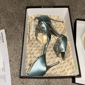 Badgley Mischka Barker Blue Mist Satin Rhinestone Ankle Strap Wedding Heels Sz 8